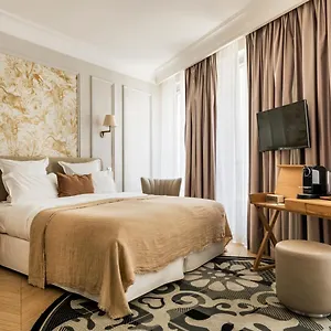 Maison Pigalle Отель Париж
